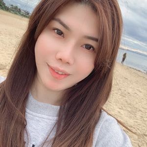 Meet your Posher, Esther